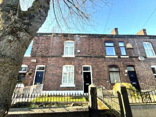 Nipper Lane, Whitefield, M45