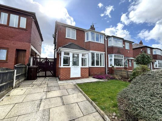 Ringley Road West, Radcliffe, M26