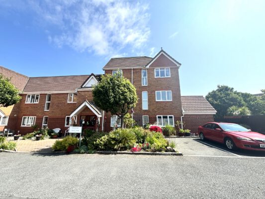 Dunlins Court, New Brighton, CH45